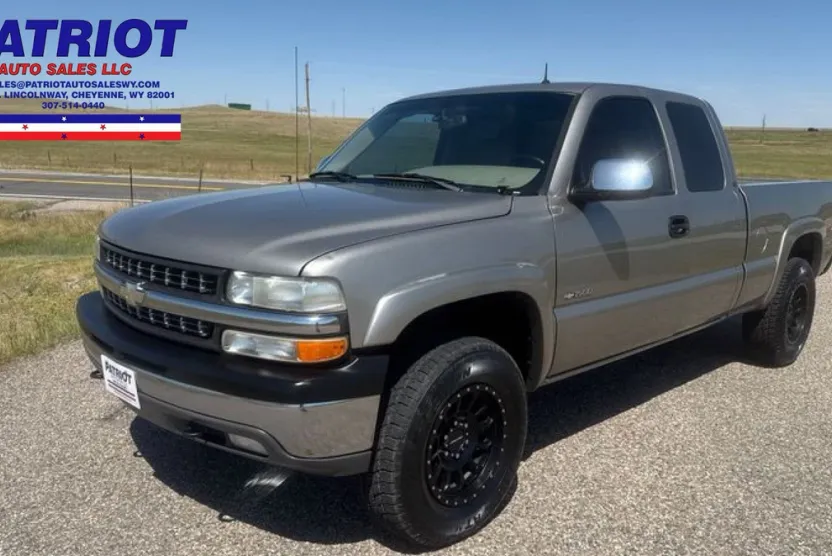 2001 Chevrolet Silverado 1500 LT photo 1