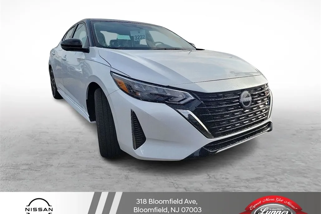 2025 Nissan Sentra SR photo 1