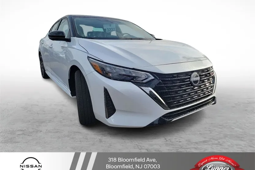 2025 Nissan Sentra SR photo 1