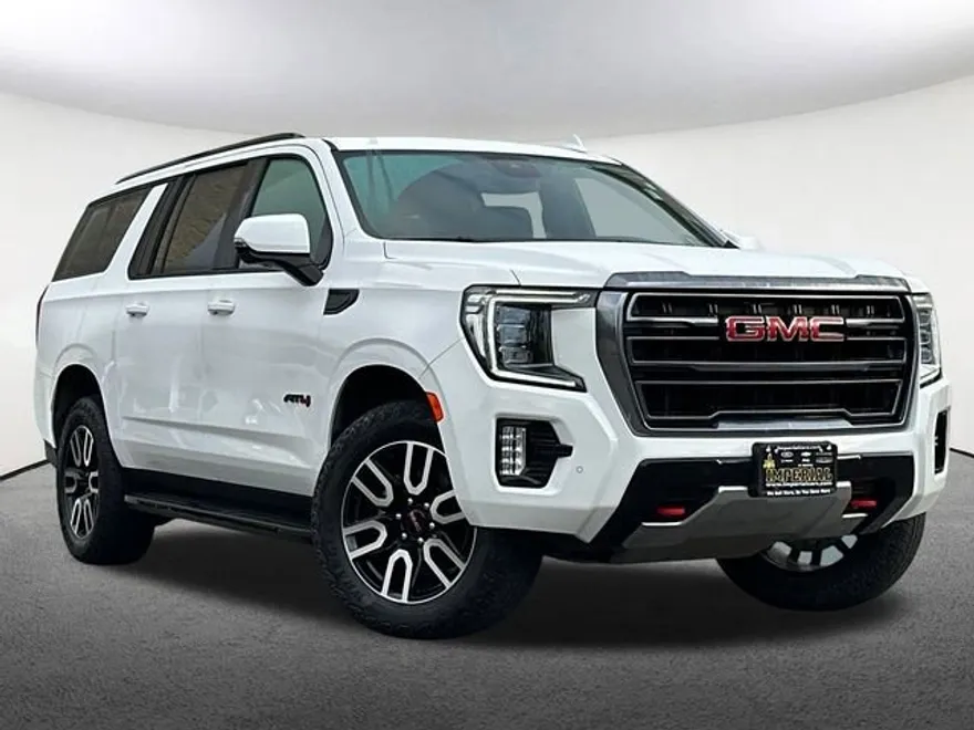 2023 Gmc Yukon XL AT4 photo 1