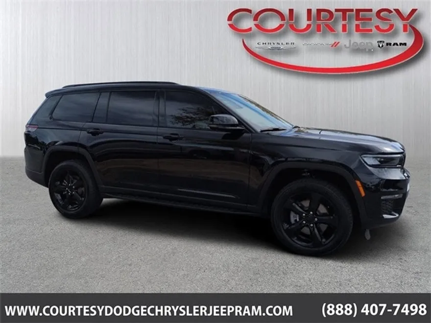 2023 Jeep Grand Cherokee Limited photo 1