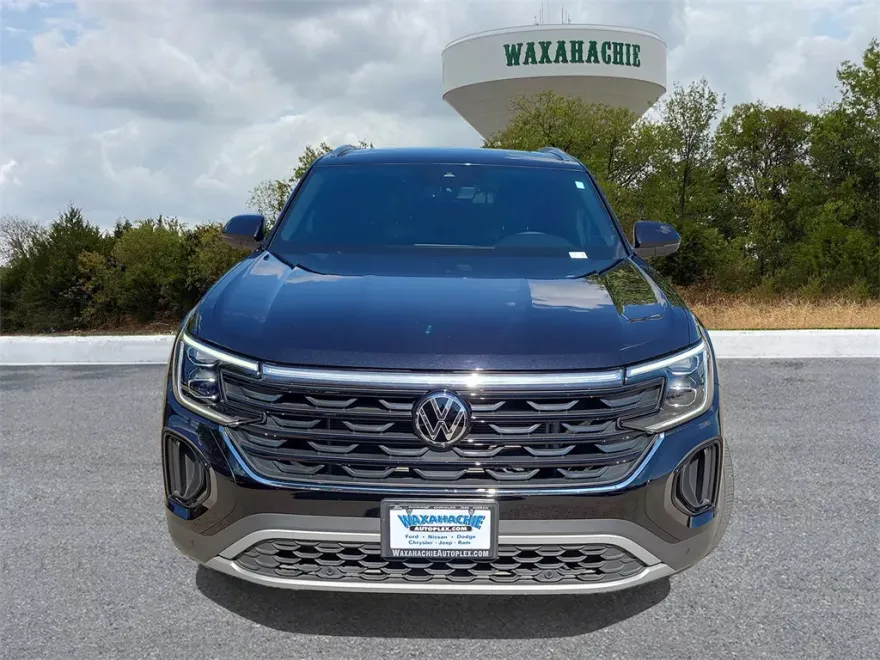 2024 Volkswagen Atlas Cross Sport SE Technology photo 1
