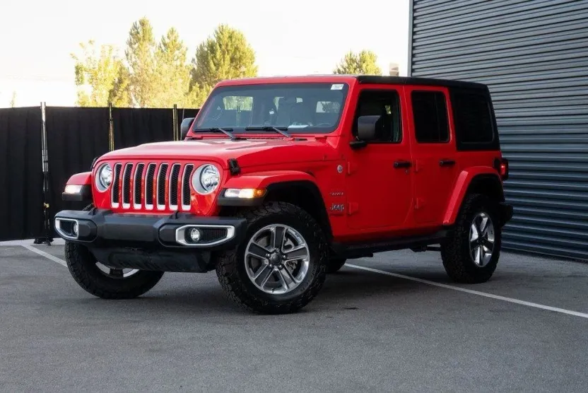 2020 Jeep Wrangler Unlimited Sahara photo 1