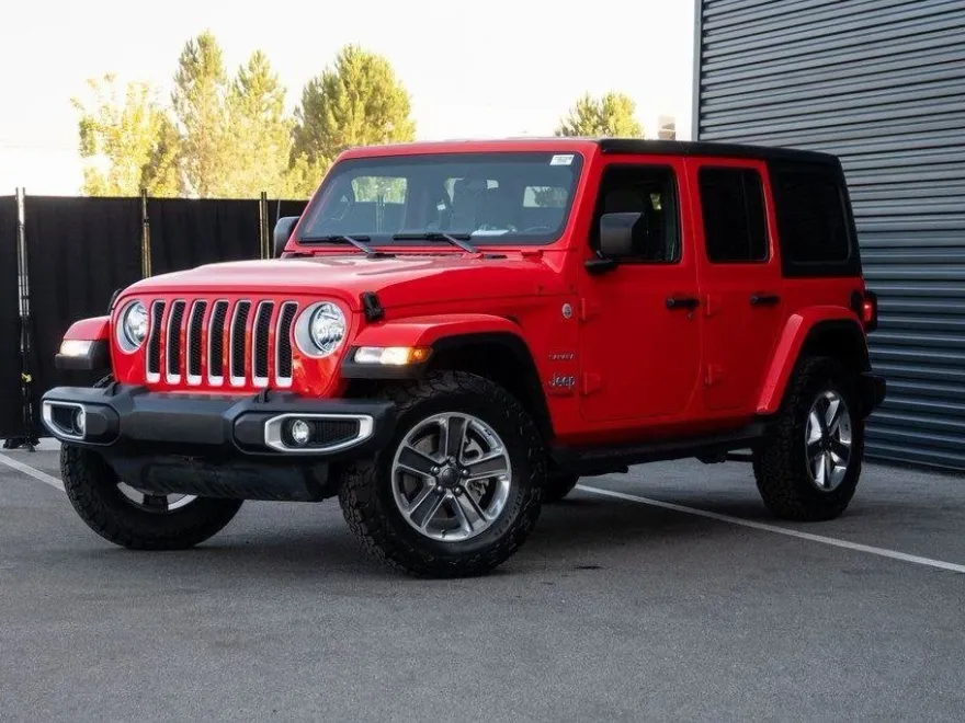 2020 Jeep Wrangler Unlimited Sahara photo 1