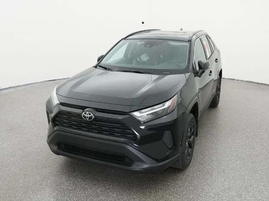 2025 Toyota RAV4 XLE photo 1