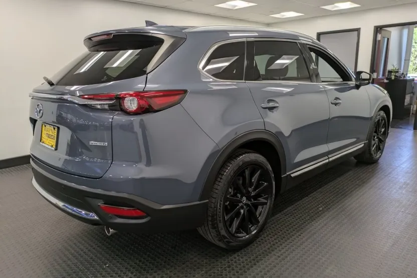 2023 Mazda CX-9 Carbon photo 1