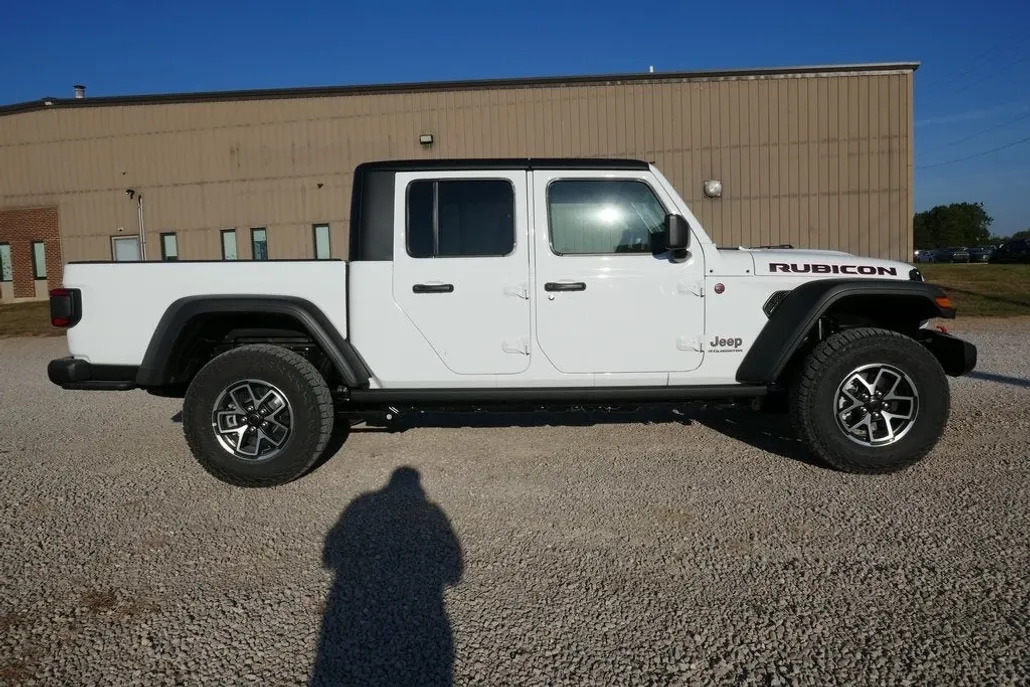 2025 Jeep Gladiator Rubicon photo 1