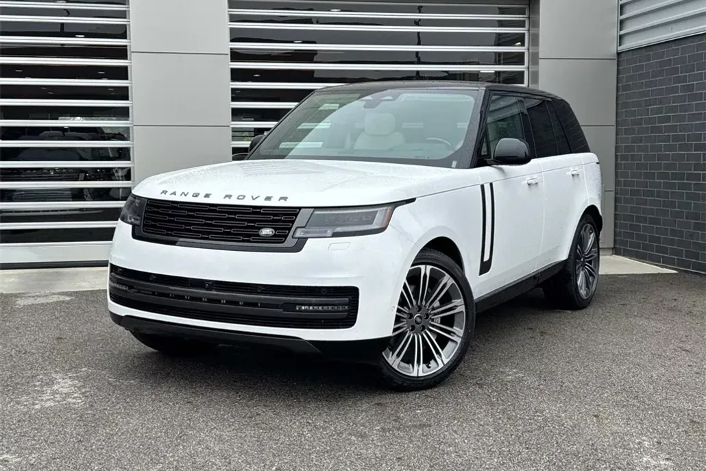2025 Land Rover Range Rover SE photo 1