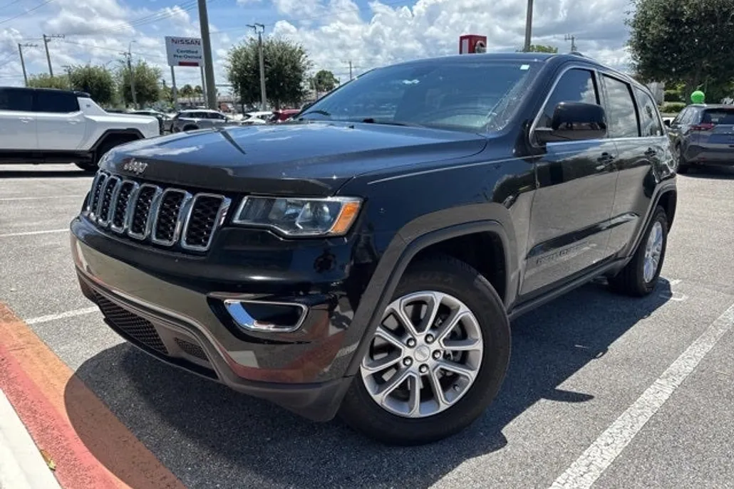 2021 Jeep Grand Cherokee Laredo X photo 1