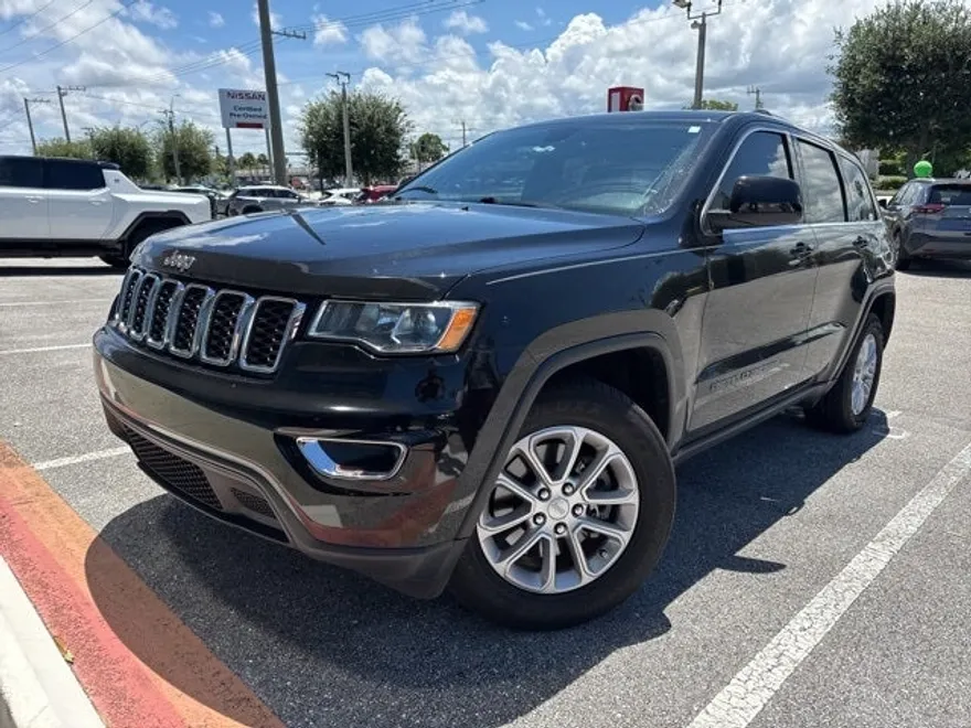 2021 Jeep Grand Cherokee Laredo X photo 1