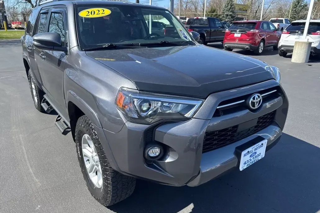 2022 Toyota 4Runner SR5 Premium photo 1