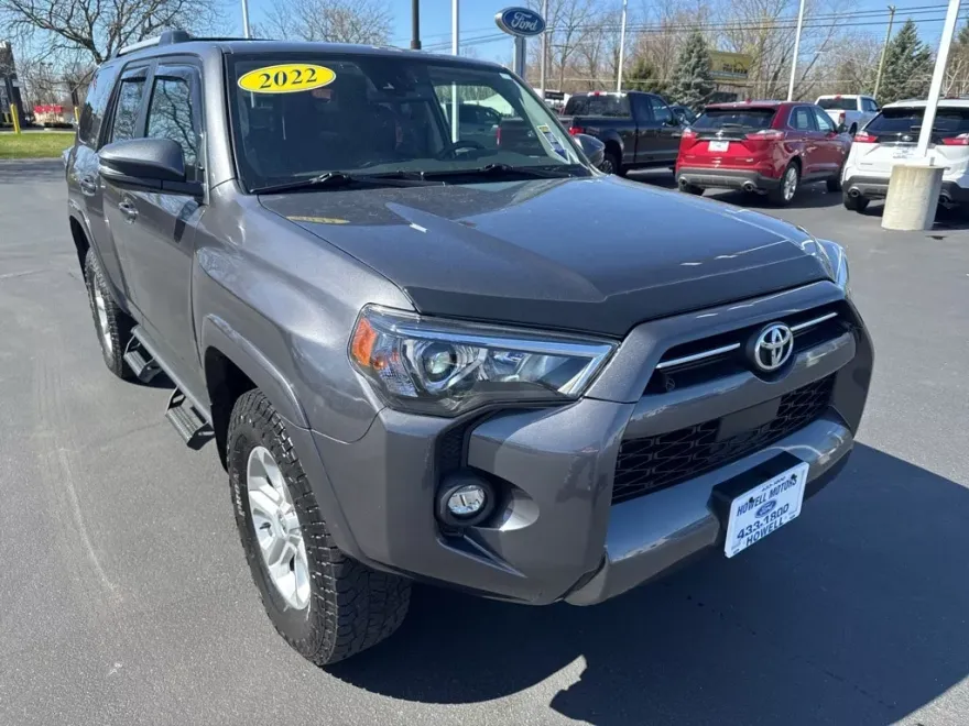 2022 Toyota 4Runner SR5 Premium photo 1