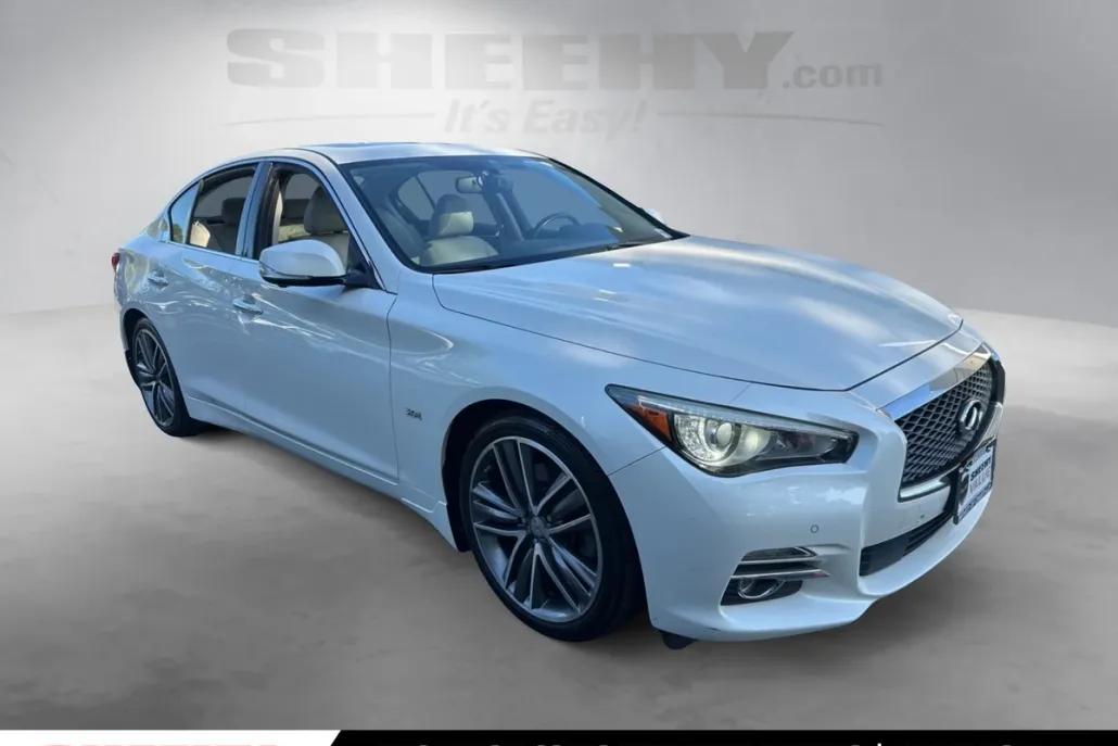 2017 Infiniti Q50 3.0t Premium photo 1