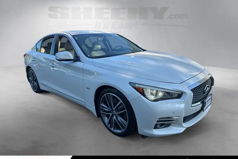 2017 Infiniti Q50 3.0t Premium photo 1