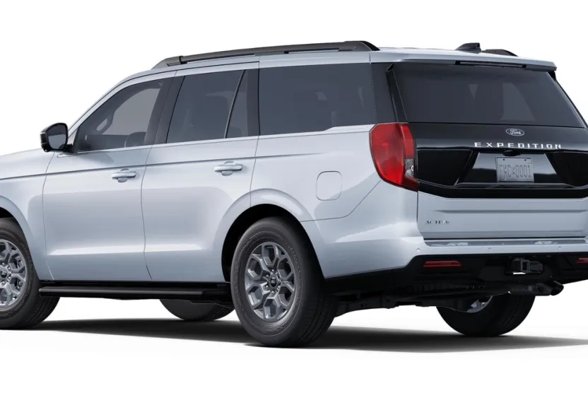 2025 Ford Expedition photo 1