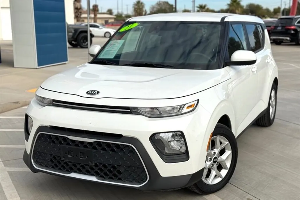 2021 Kia Soul S photo 1