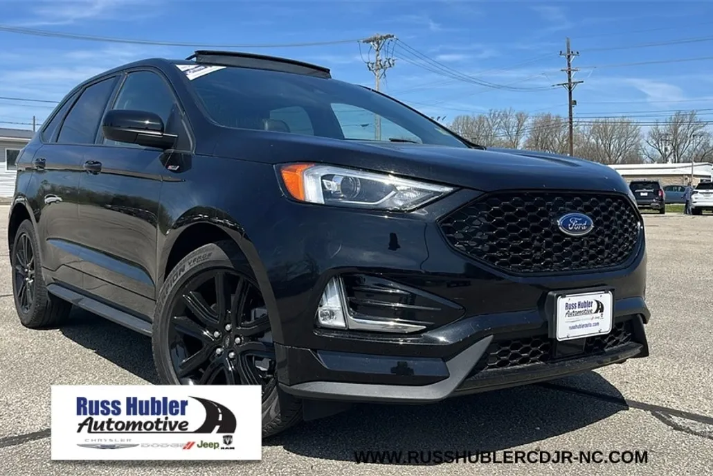2022 Ford Edge ST photo 1