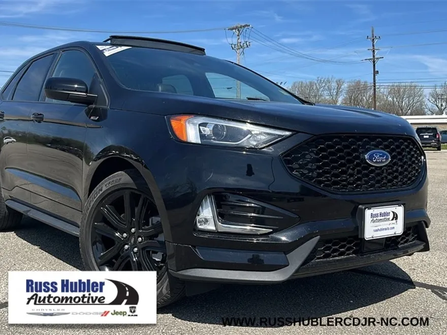 2022 Ford Edge ST photo 1