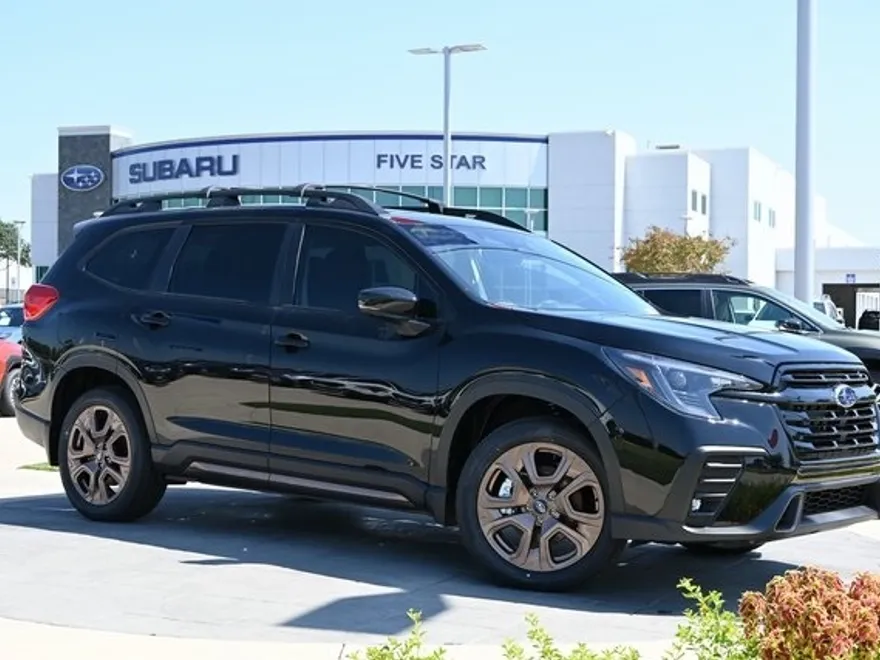 2025 Subaru Ascent Limited photo 1