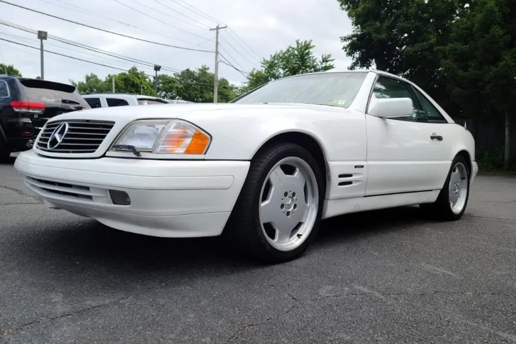 1996 Mercedes Benz SL photo 1