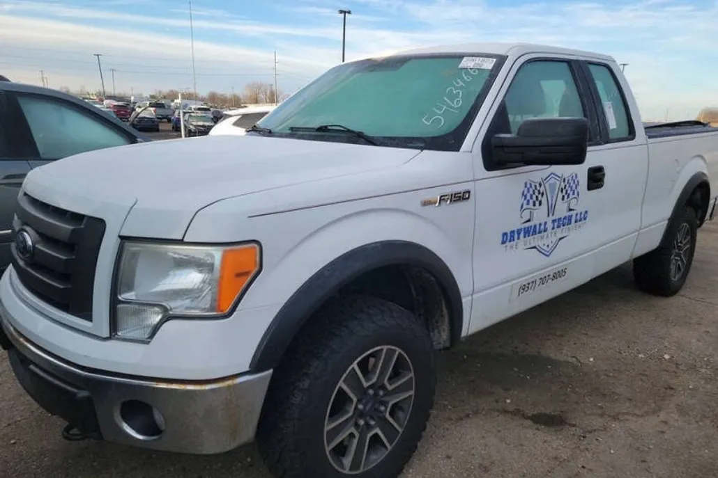 2010 Ford F-150 STX photo 1