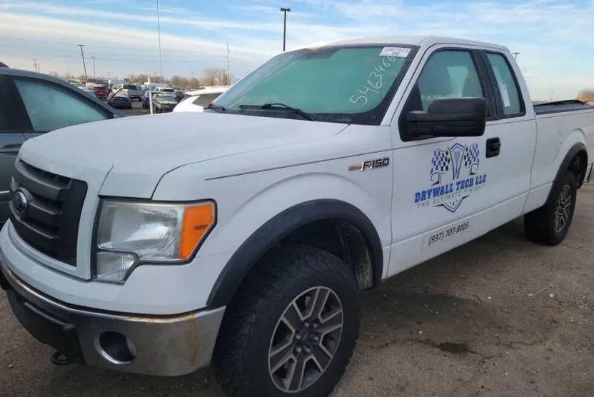 2010 Ford F-150 STX photo 1