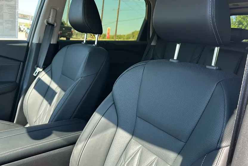 2026 Nissan Rogue Platinum photo 1
