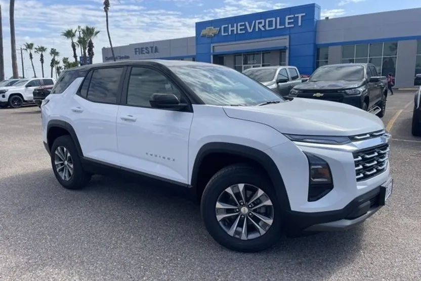 2026 Chevrolet Equinox LT photo 1