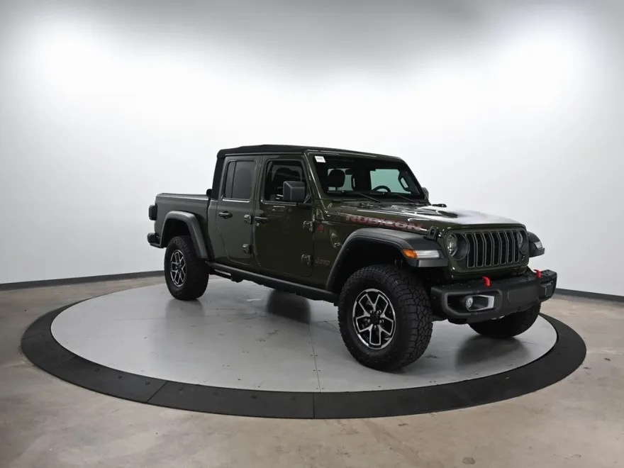 2024 Jeep Gladiator Rubicon photo 1