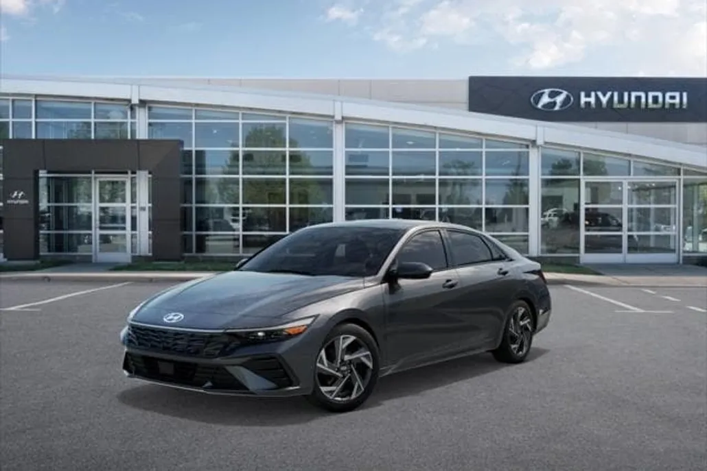 2025 Hyundai Elantra SEL Convenience photo 1
