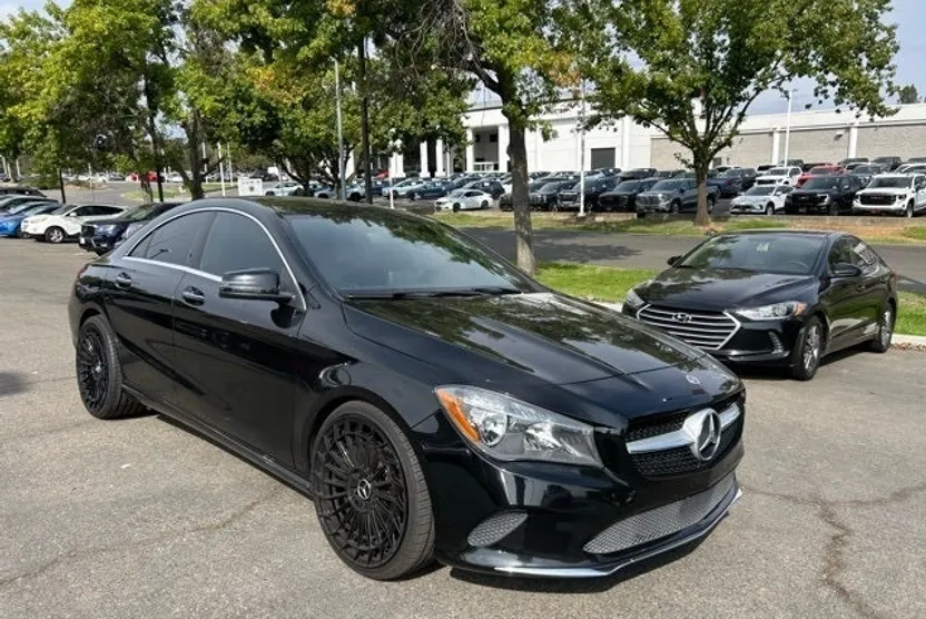 2018 Mercedes Benz CLA 250 photo 1