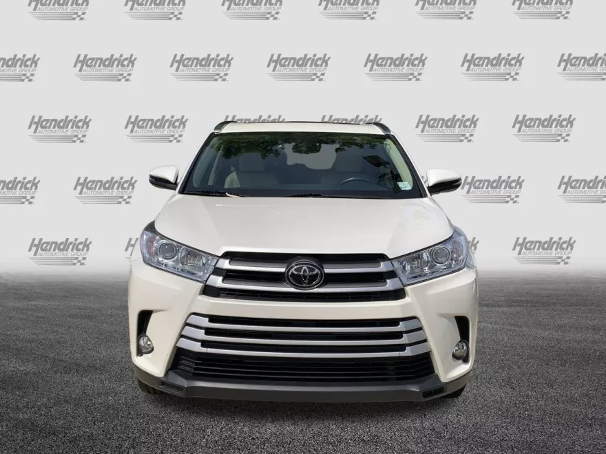 2018 Toyota Highlander XLE photo 1
