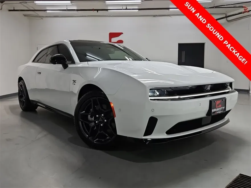 2024 Dodge Charger R/T photo 1