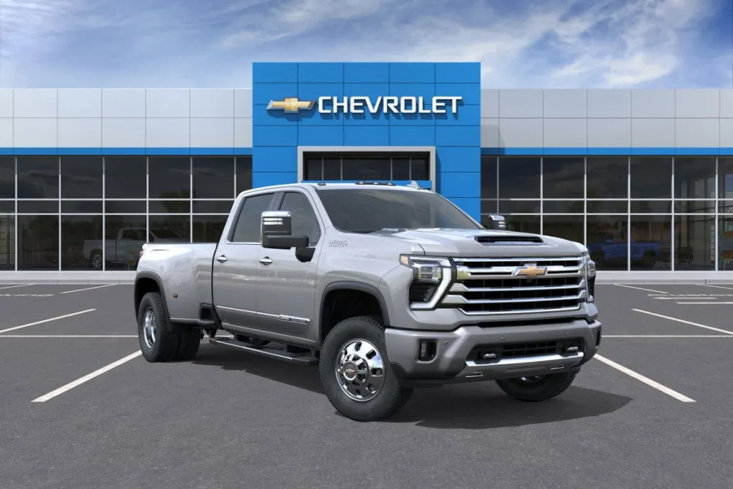 2026 Chevrolet Silverado 3500HD High Country photo 1