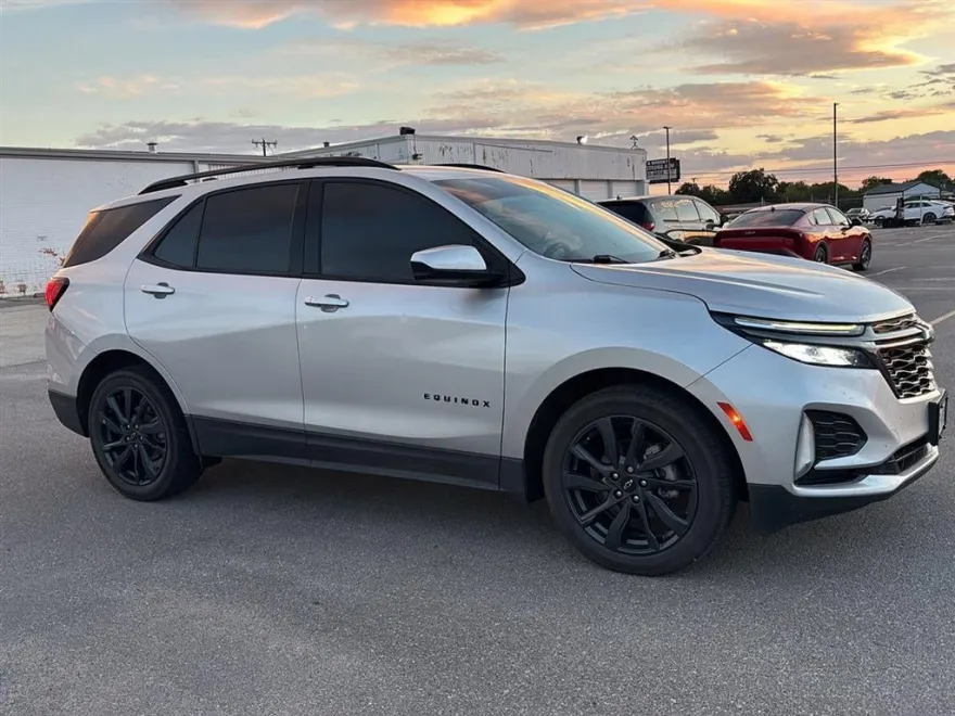 2022 Chevrolet Equinox RS photo 1