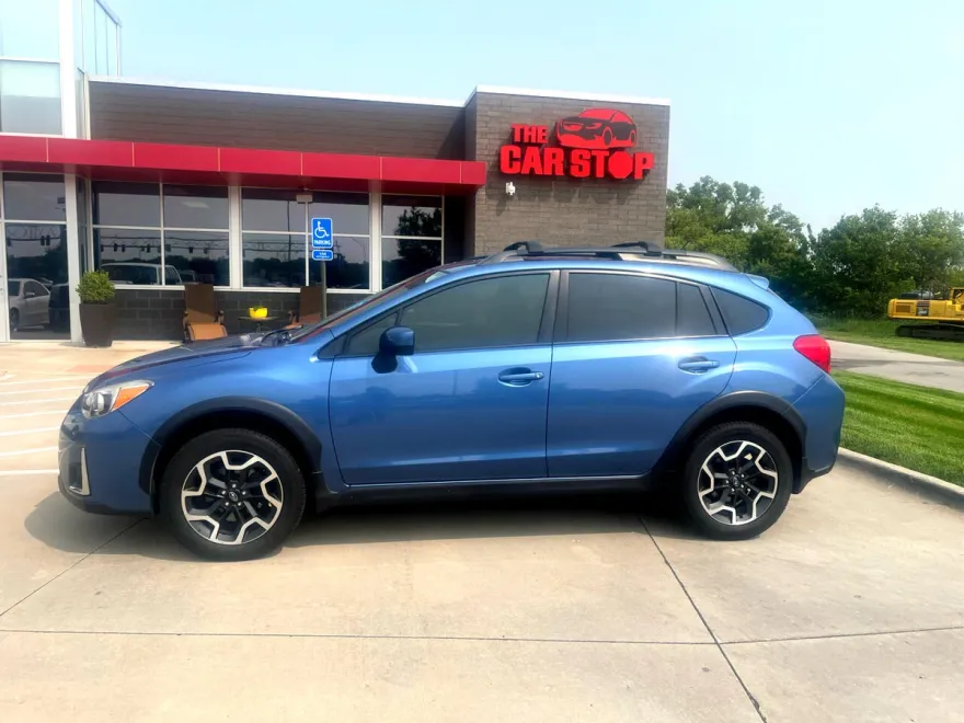 2017 Subaru Crosstrek 2.0i Premium photo 1