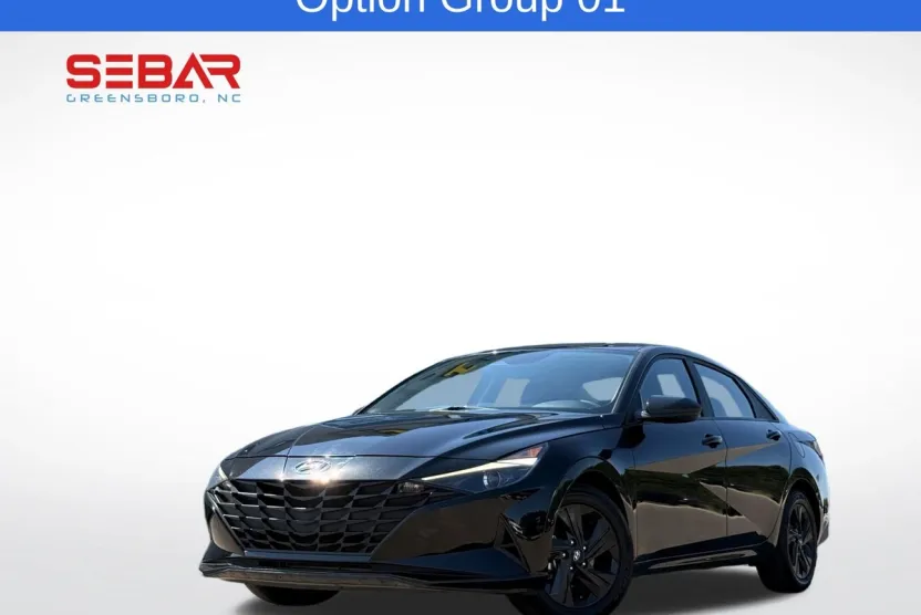 2023 Hyundai Elantra SEL photo 1