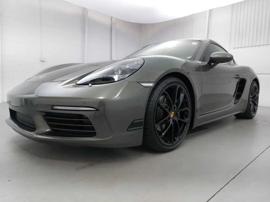 2024 Porsche Cayman Base photo 1