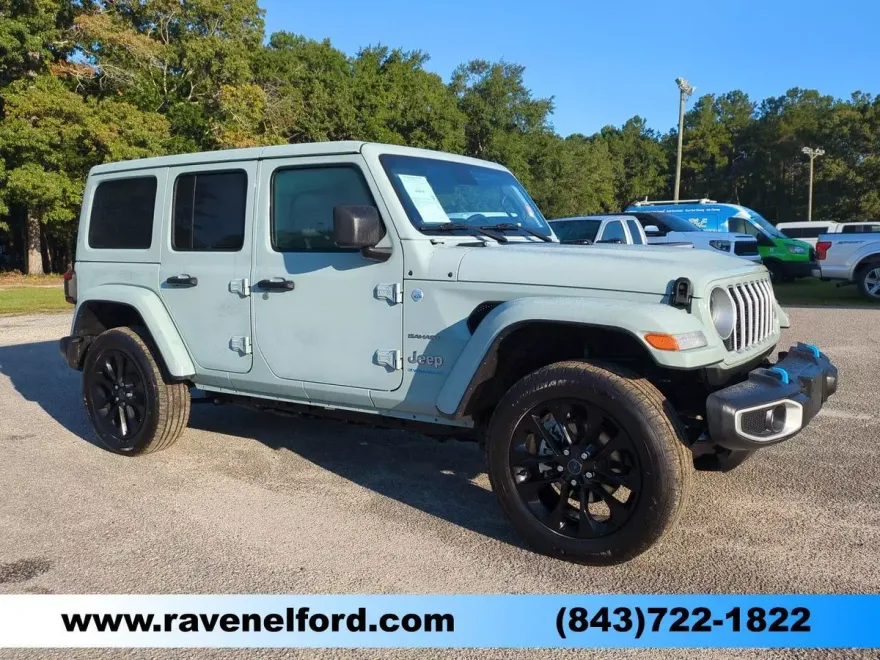 2024 Jeep Wrangler 4xe Sahara photo 1