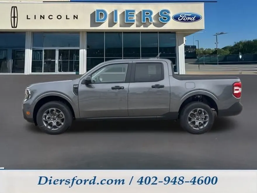 2025 Ford Maverick XLT photo 1