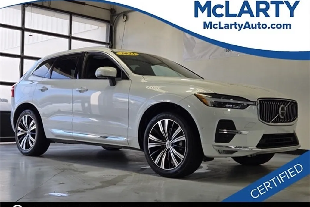2023 Volvo XC60 B5 Plus photo 1