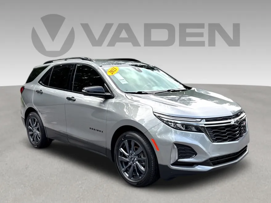 2023 Chevrolet Equinox RS photo 1