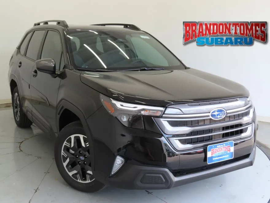 2025 Subaru Forester Premium photo 1