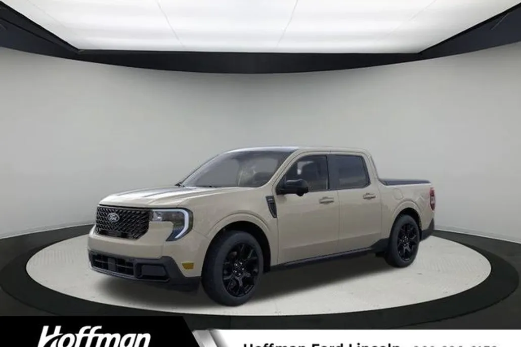 2025 Ford Maverick Lariat photo 1
