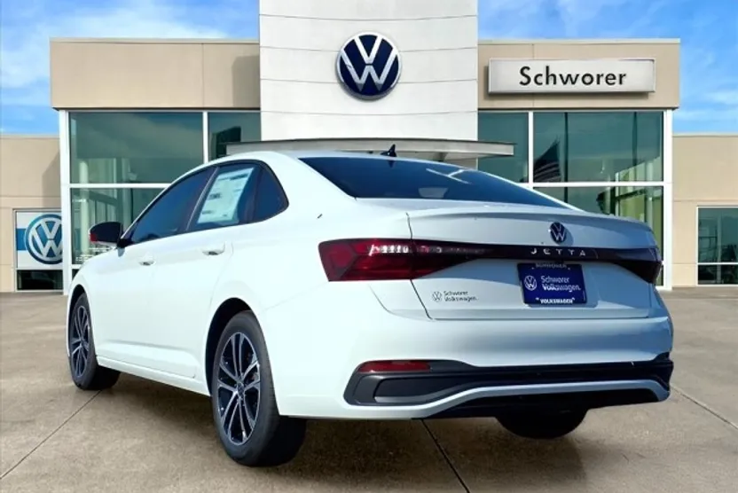 2026 Volkswagen Jetta Sport photo 1
