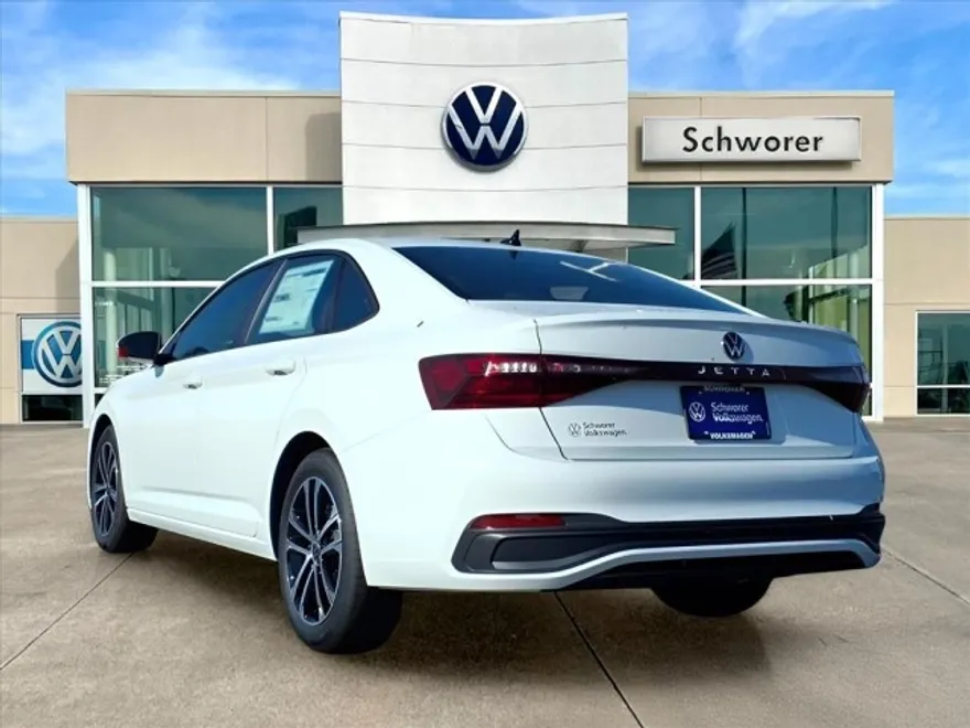 2026 Volkswagen Jetta Sport photo 1