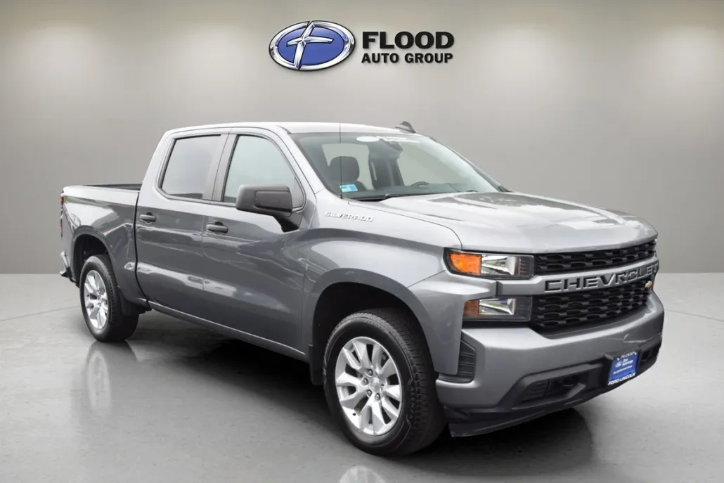 2022 Chevrolet Silverado 1500 Custom photo 1