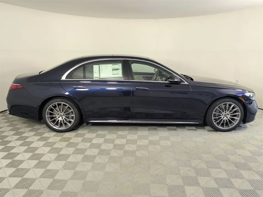2026 Mercedes Benz S 500 4MATIC photo 1
