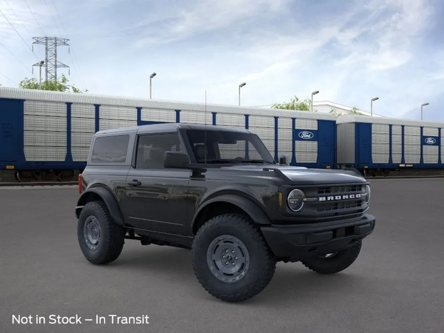 2025 Ford Bronco Base photo 1