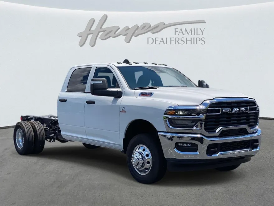 2025 Ram 3500 Tradesman photo 1